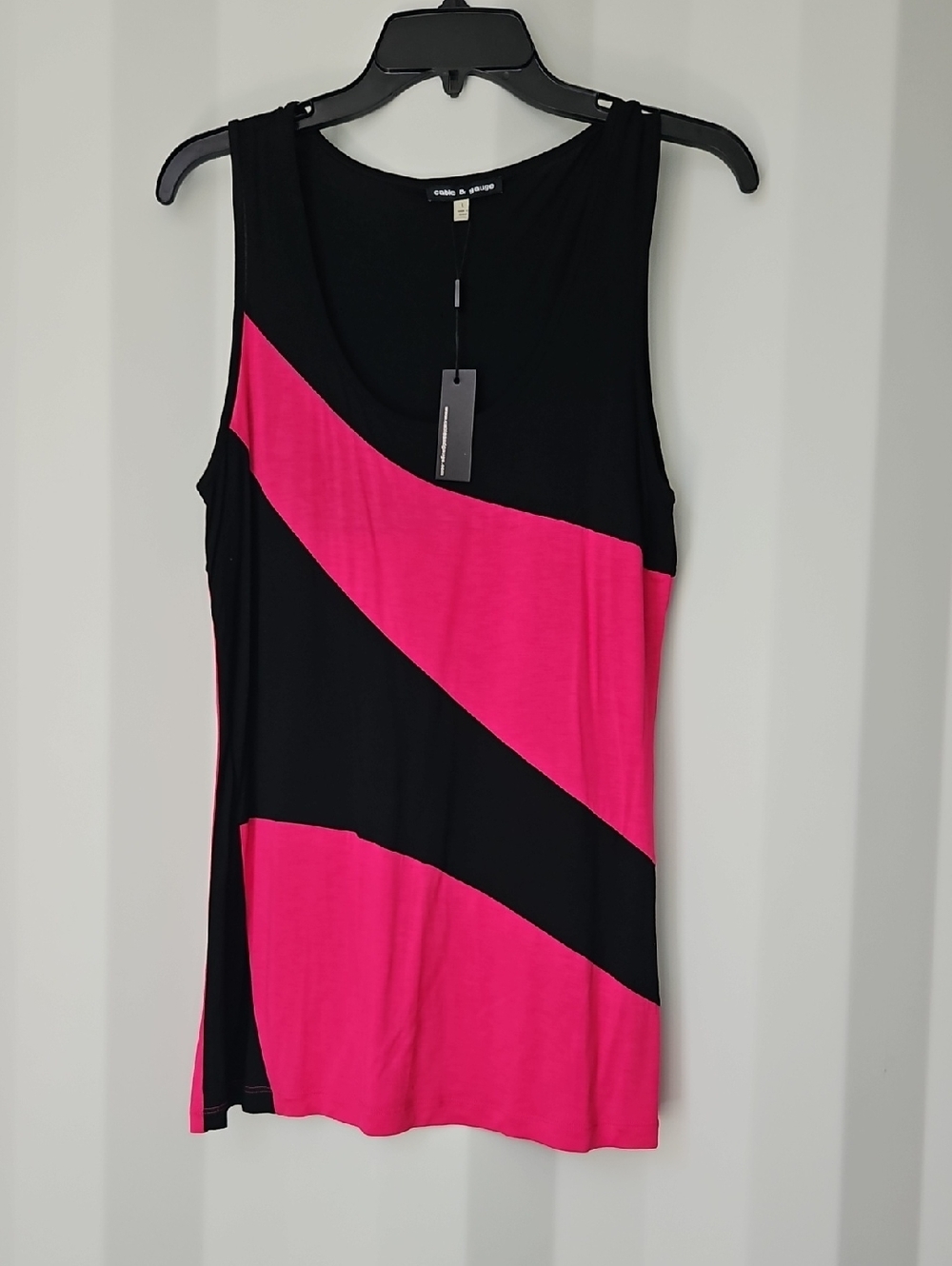 Cable & Gauge Black and Hot Pink Diagonal-Block Tank Top